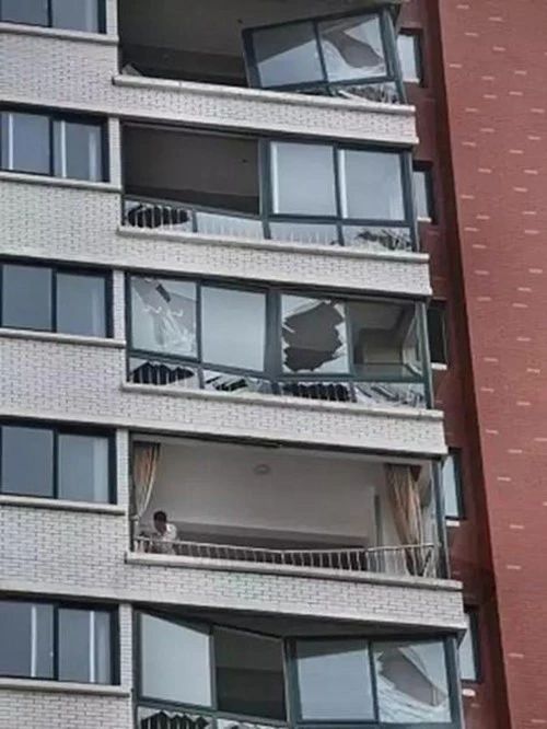 装门窗按这个标准,台风来了也不怕!(图2) 装门窗按这个标准,台风来了也不怕!(图2)