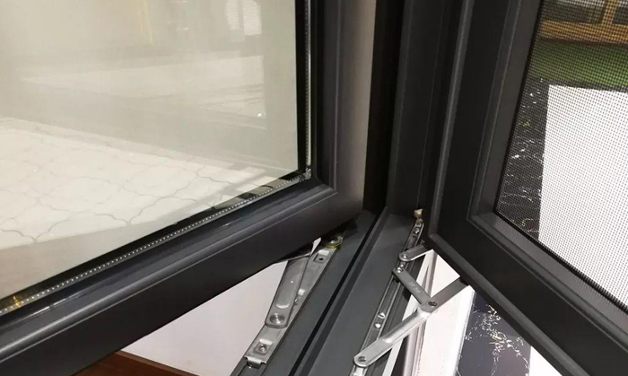 铝合金门窗安装规范 